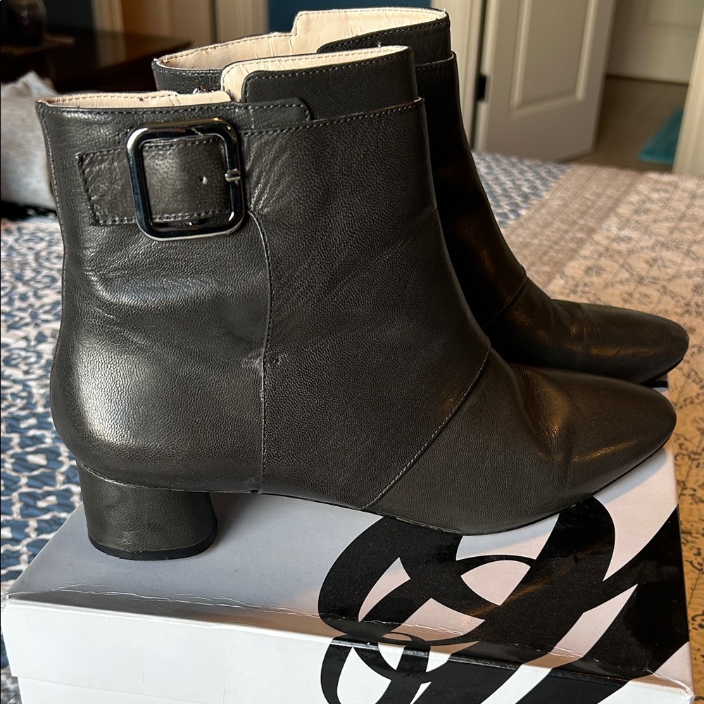 Nine West Gray Leather Ankle Boots, 9.5B
